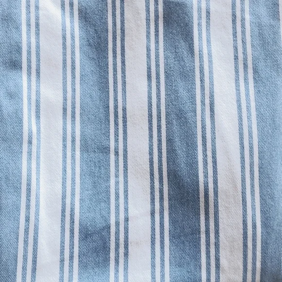 American Eagle Mom Jeans - Picture 11 of 14